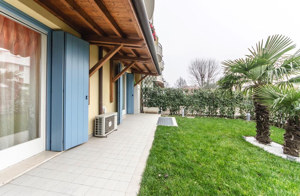 Residence Elisa Piano Terra Con Giardino E Posto Spiaggia Incluso Caorle Exteriér fotografie
